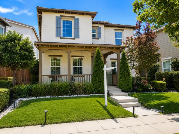 668 W Gravino Dr, Mountain House, CA 95391