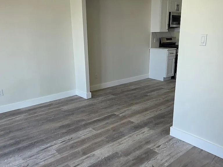 512 Minnieford Ave #508 — Photo 6