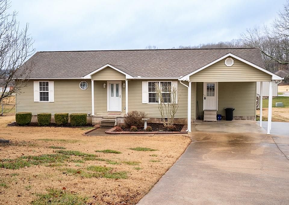 1st image of 400 Greenwood Dr