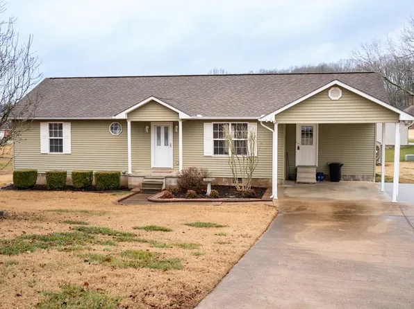 400 Greenwood Dr, Paris, TN 38242