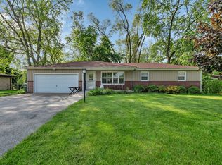23829 W Essex Dr, Channahon, IL 60410