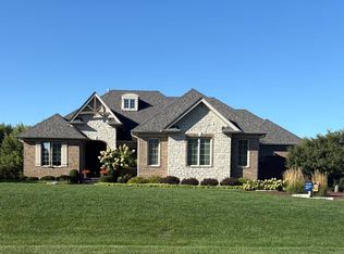 1854 W Forestview Dr, Sycamore, IL 60178