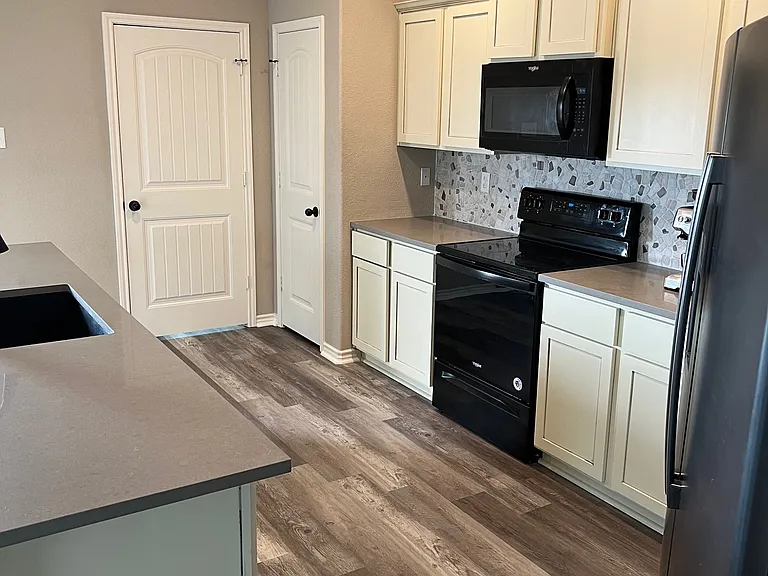 Updated Kitchen and Flooring