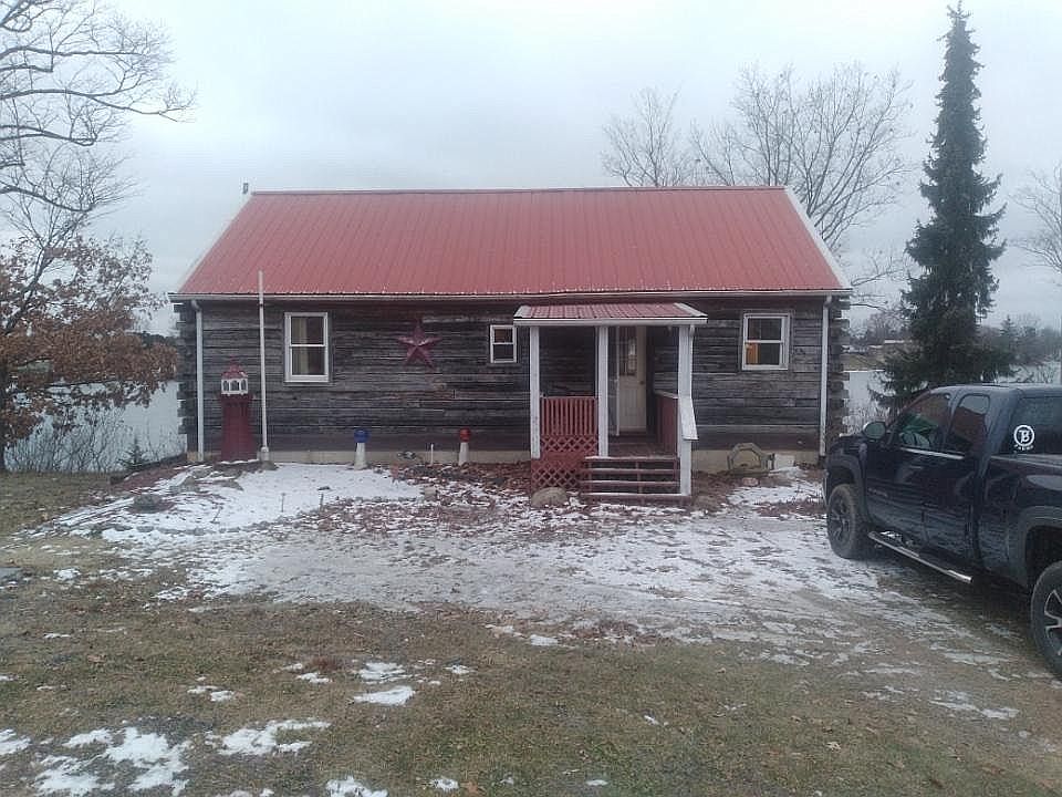 1st image of 214 Seneca Dr