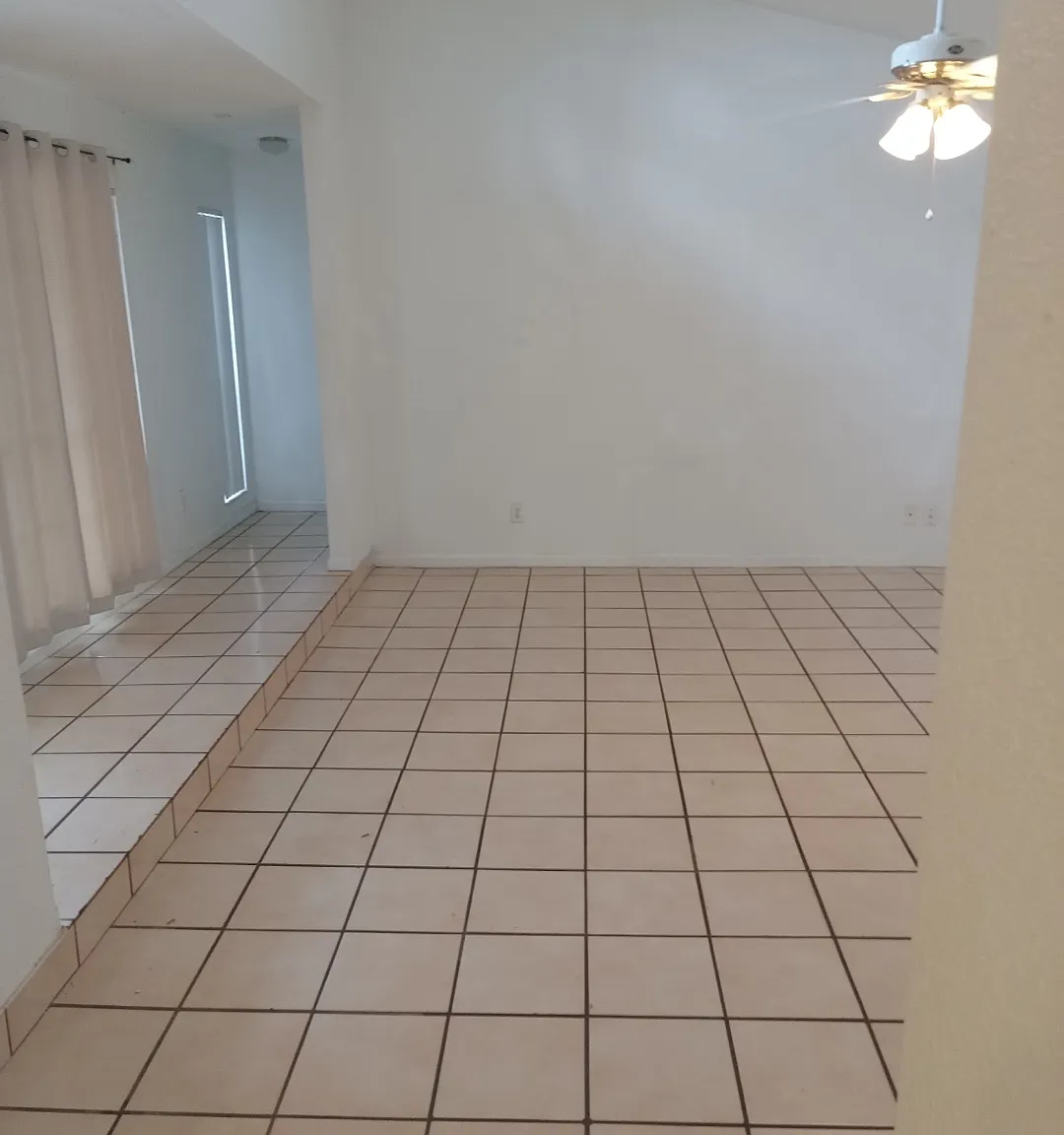 2 bed, 1200 sqft, $2,400 — Photo 1