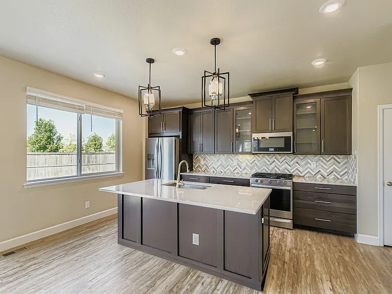 17944 Tree Sparrow Ave — Photo 10