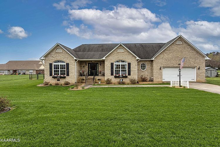 1st image of 489 Payne Ln