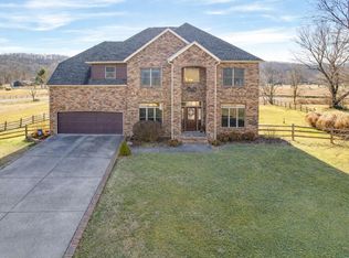 64 Pebble Beach Rd, Clever, MO 65631