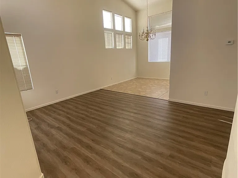 1505 Cimarron Crest St — Photo 2