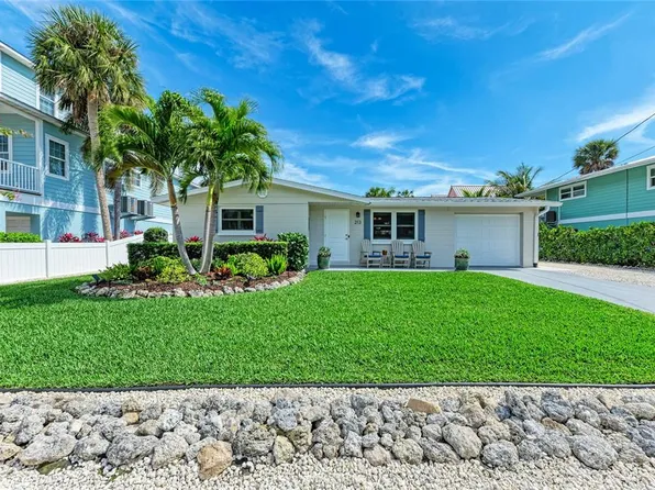 213 64th St, Holmes Beach, FL 34217