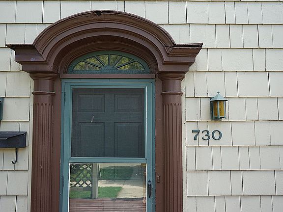 5th image of 730 Ethel Ave SE