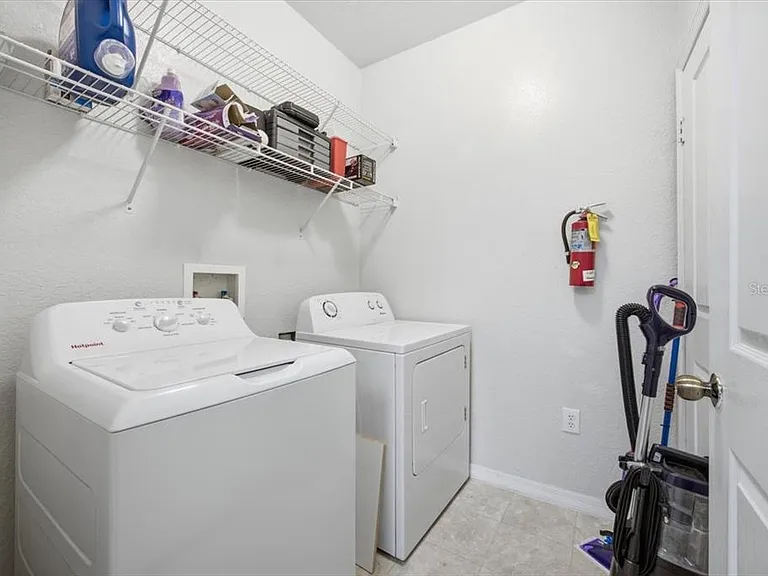 4008 Hemingway Cir — Photo 10
