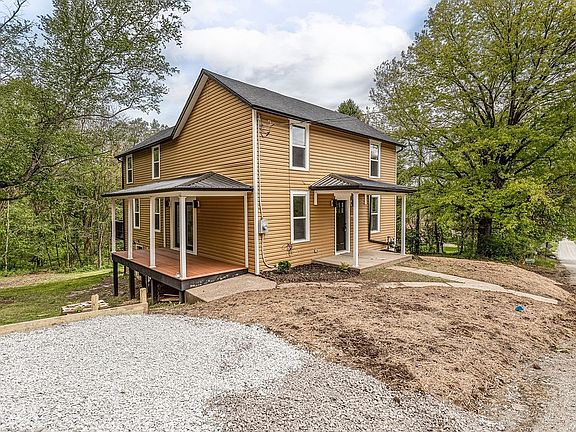 2nd image of 587 Upper Middletown Rd