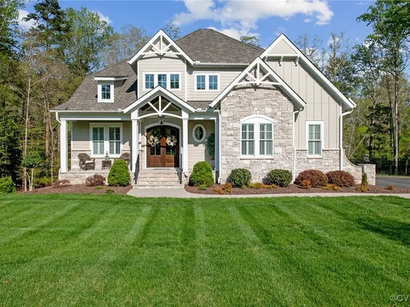 11513 Barrows Ridge Ln, Chesterfield, VA 23838