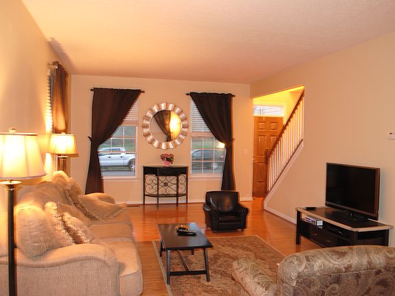 2nd image of 4009 Oakland Hills Dr