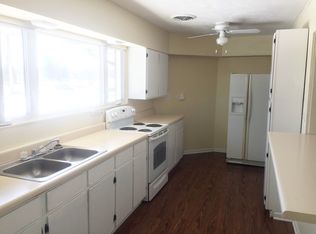 1375 N Old Rand Rd, Wauconda, IL 60084