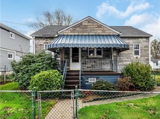3104 Texas Dr, New Kensington, PA 15068