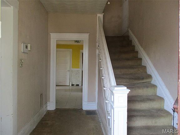 2nd image of 7035 Glades Ave