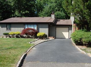 77 Letts Ct, Matawan, NJ 07747