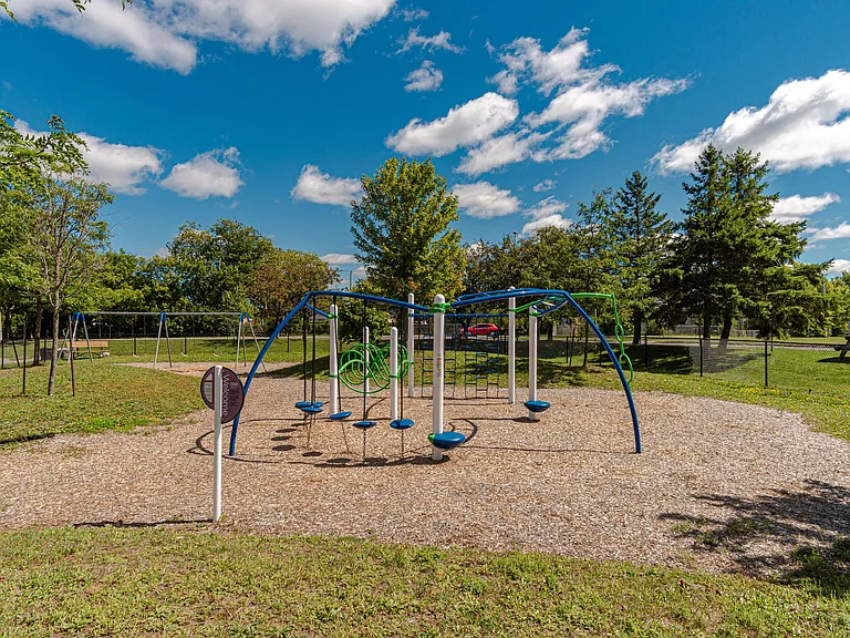 16 Leroy Grant Dr — Photo 12