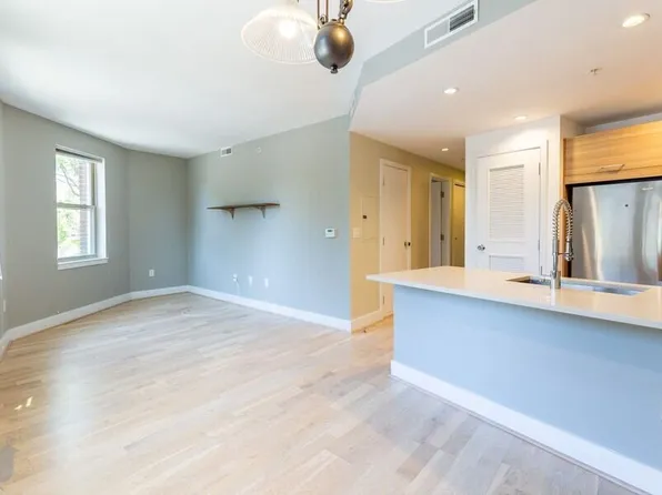 1020 Monroe St NW APT 202, Washington, DC 20010