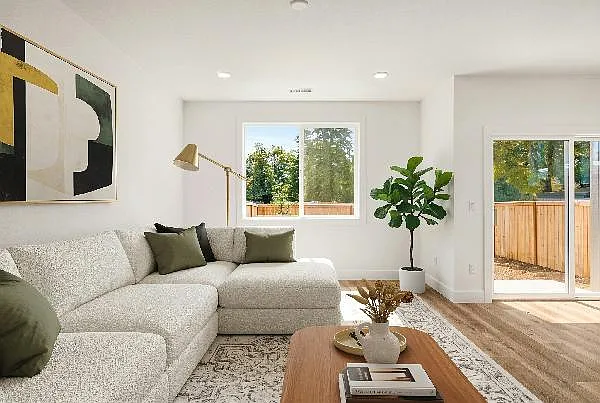 3 bed, 2.5 bath, 1816 sqft, $3,100 — Photo 4