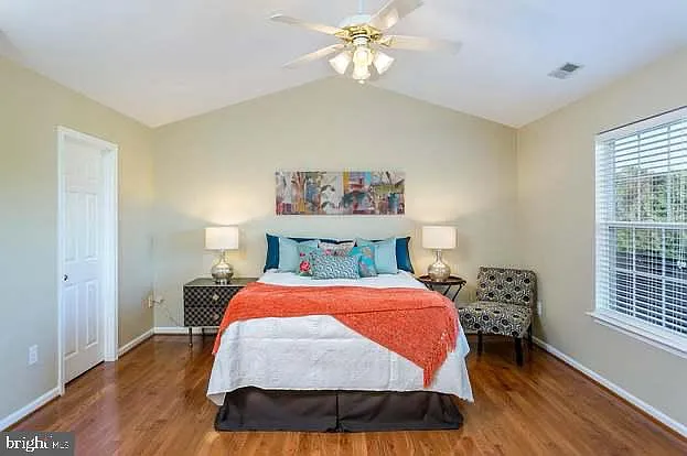 8743 Stonehouse Dr — Photo 19