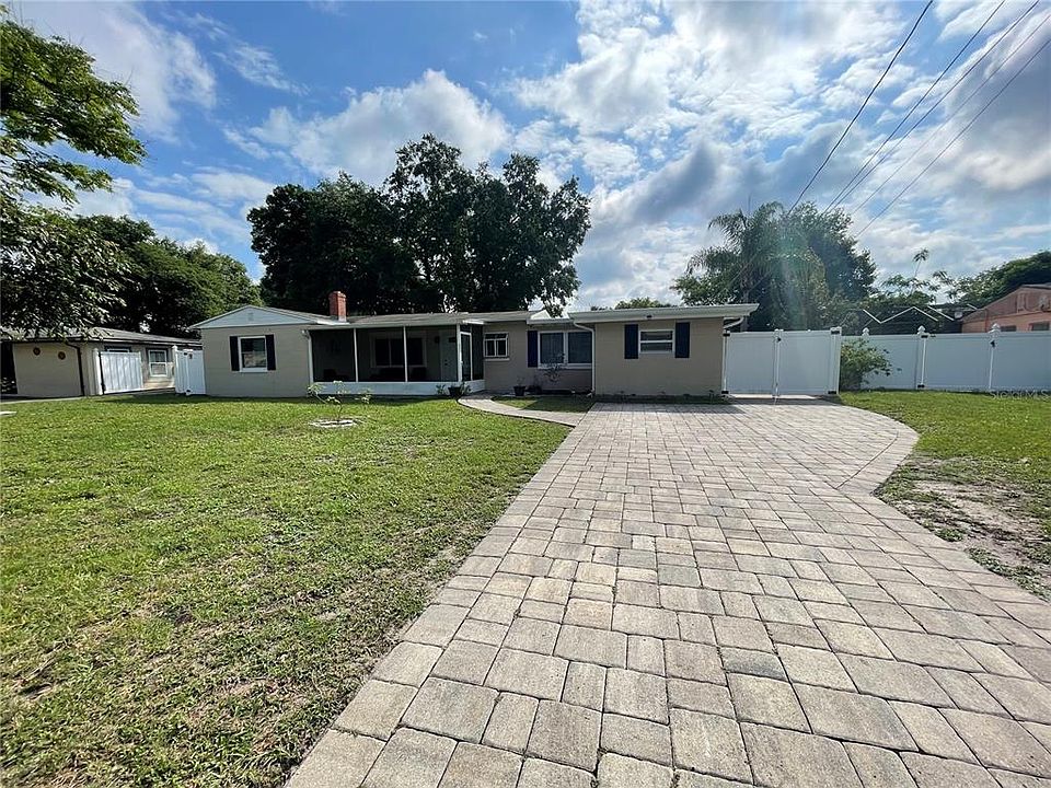 1st image of 211 LANTANA DRIVE