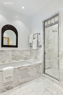 Sold by Sotheby's International Realty | media 11