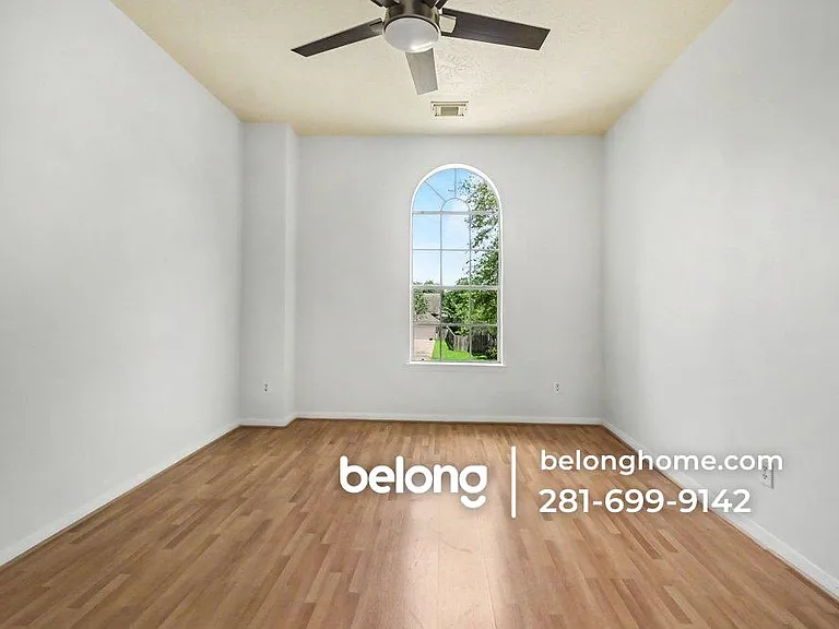 2855 Everett Dr — Photo 8