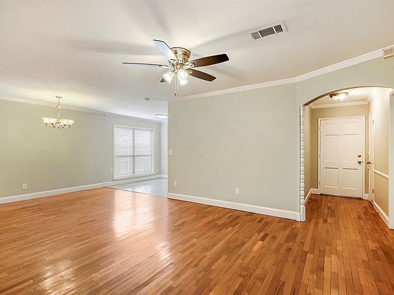 4th image of 8631 Charing Cross Ln