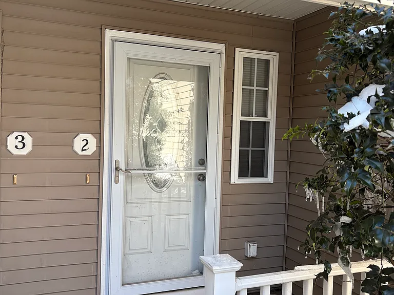 2118 Meriden Waterbury Tpke #2 — Photo 2