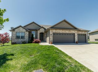 5611 Dunmeyer Ct, Columbia, MO 65203