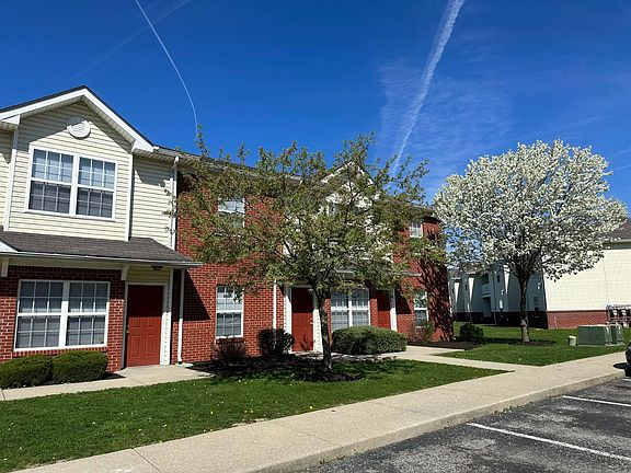 3rd image of 6012 Castleford Dr