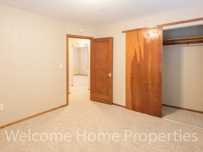 318 SE 6th St — Photo 11