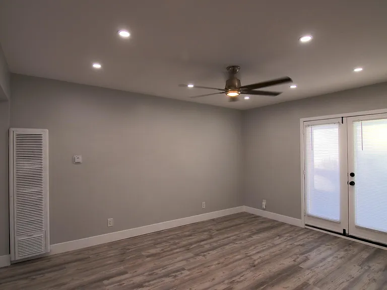 120 Roswell Ave #12 — Photo 49