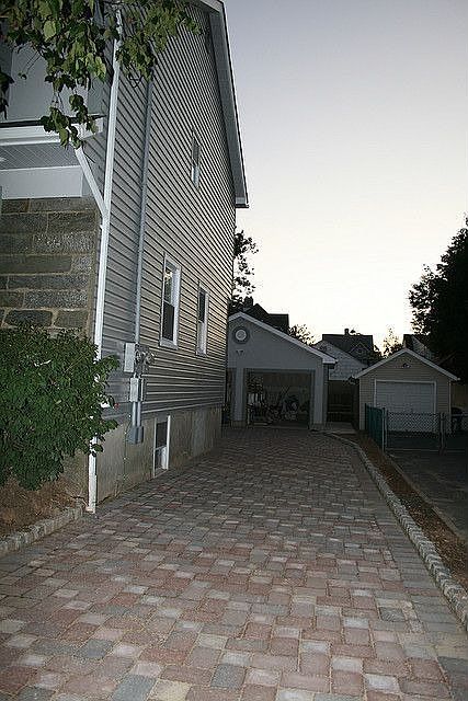 2nd image of 42 N 22nd St