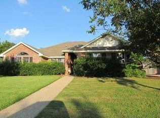 920 Pawnee Trl, Hewitt, TX 76643