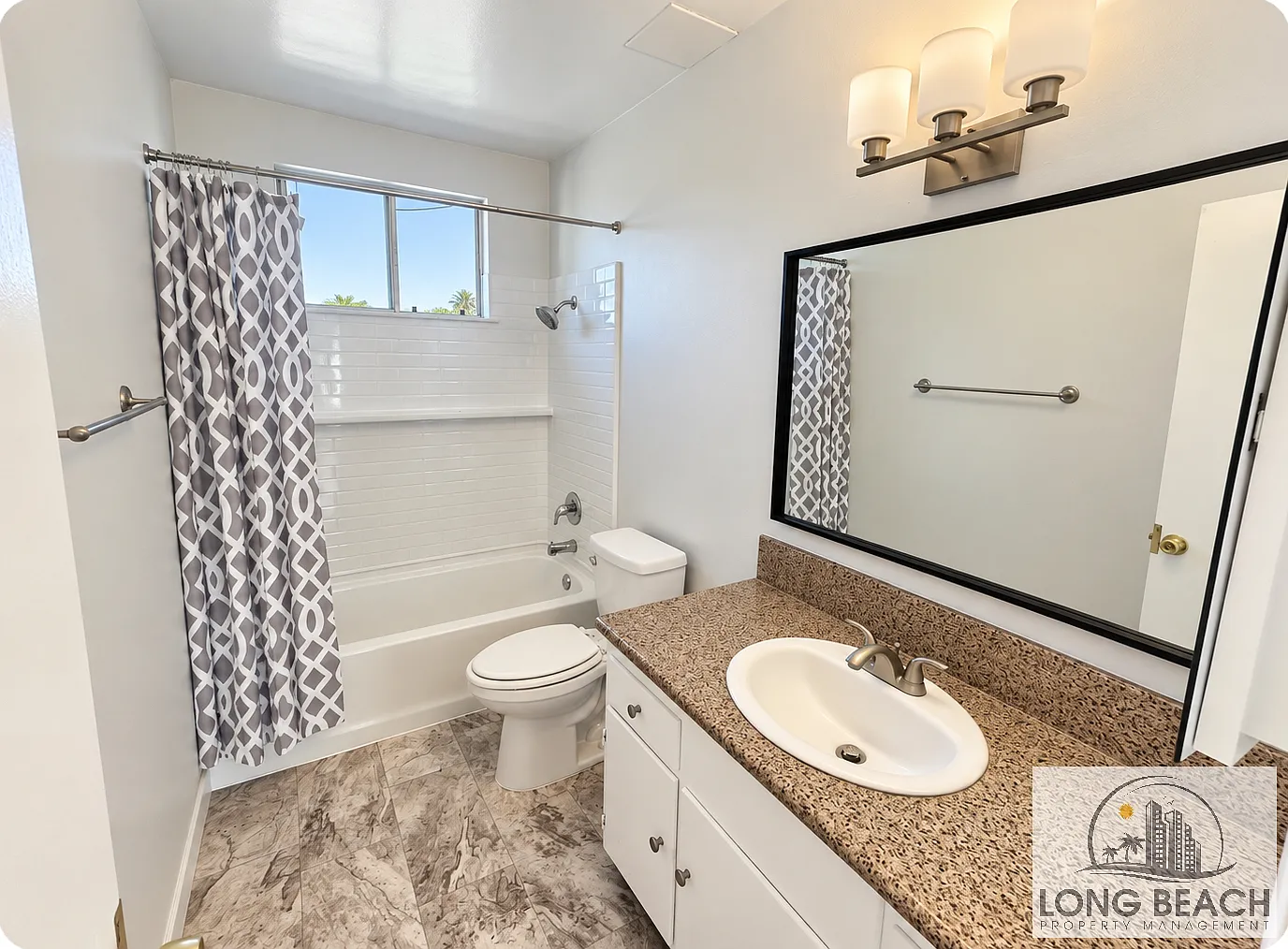 2 bed, 700 sqft, $1,995 — Photo 4