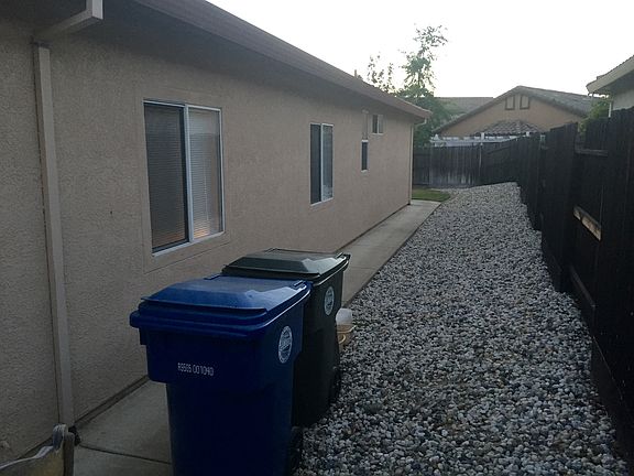 2nd image of 1408 Kerslake Cir