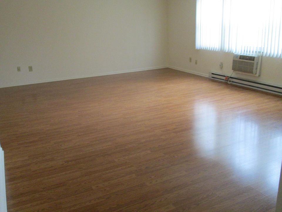 3210 Warrensville Center Rd Beachwood OH Zillow