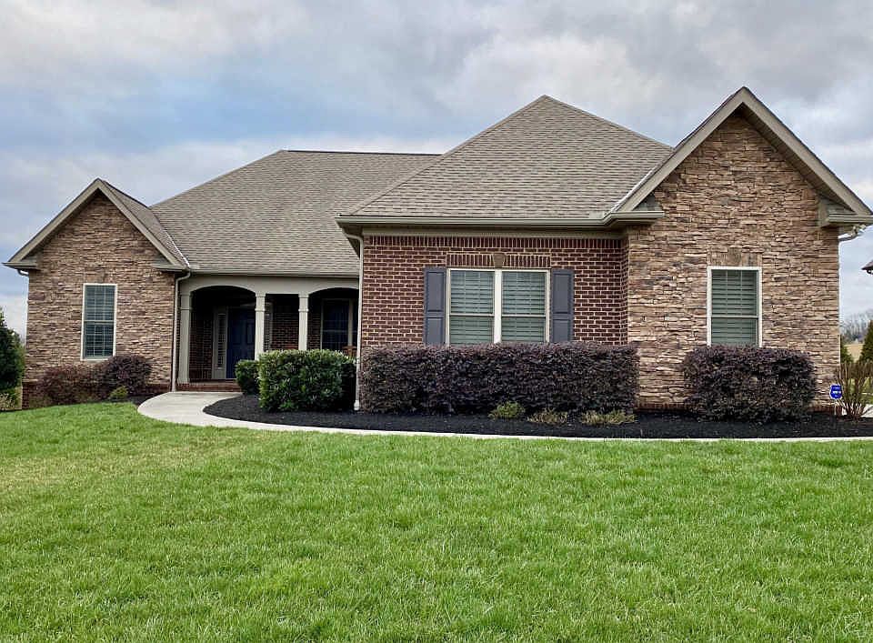 1st image of 449 Cobblestone Dr