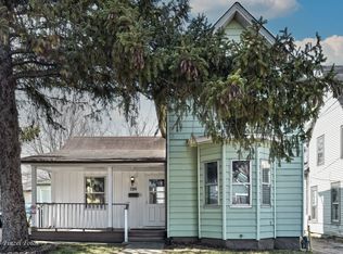 286 Villa St, Elgin, IL 60120