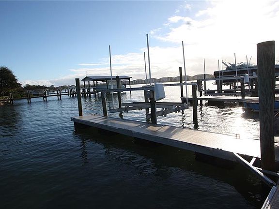 2nd image of 133 Marina Bay Dr