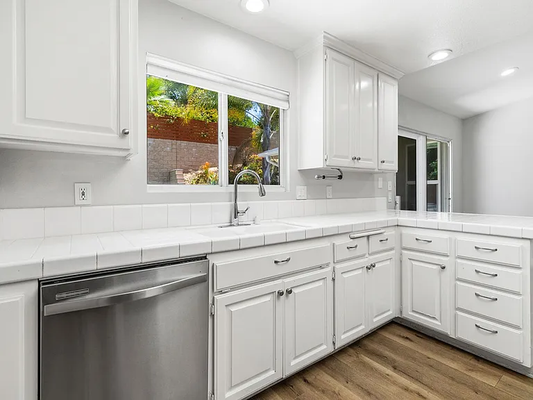 4423 Avocado Blvd — Photo 8