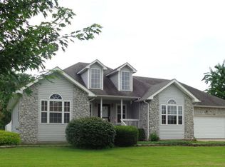 2192 S Ressie Dr, Carthage, MO 64836