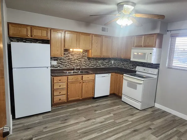 4203 62nd St APT 1, Urbandale, IA 50322