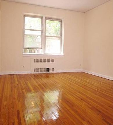 5th image of 1613 E 16th St