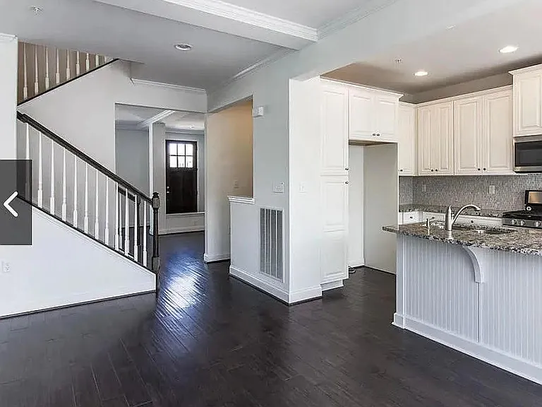 413 Old Farm Ln — Photo 11