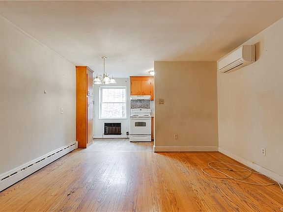 5th image of 4018 Forest Hill Ave #U2